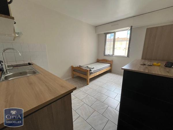Appartement à louer 1 pièce 15.22m² Mâcon (71000)