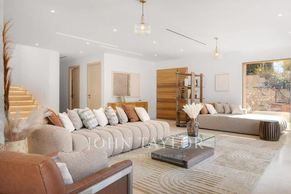Villa dans un prestigieux domaine fermé, à quelques minutes de la Croisette