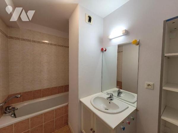 Appartement à vendre à Pleurtuit (35730) en Ille-et-Vilaine (35)

Un appartement 4 pièces sit...