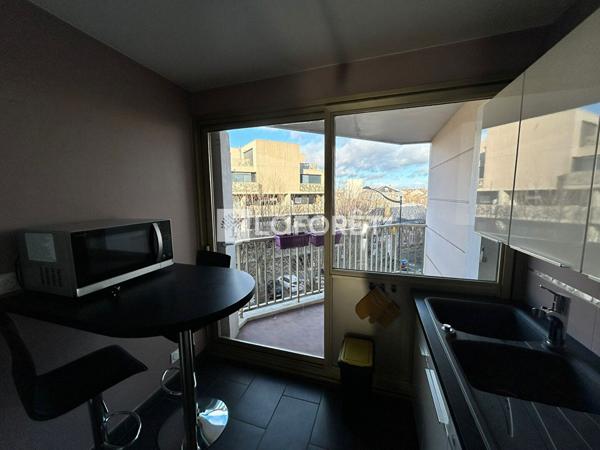 Location appartement Reims - 4 pièce(s) - 77 m² - 1 050 €/mois