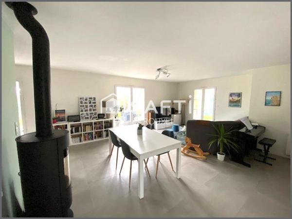 Plain-pied - stationnement - au calme