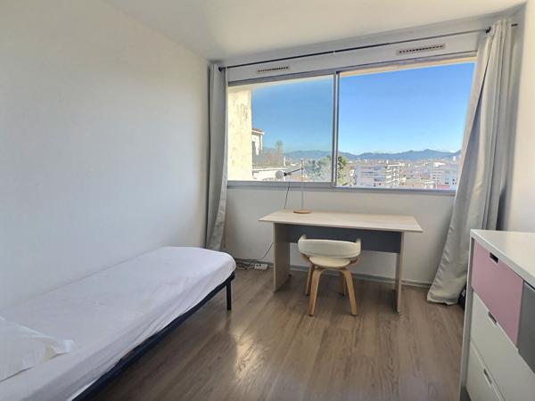 A louer Studio meublé à Marseille 13008 - Secteur PERIER