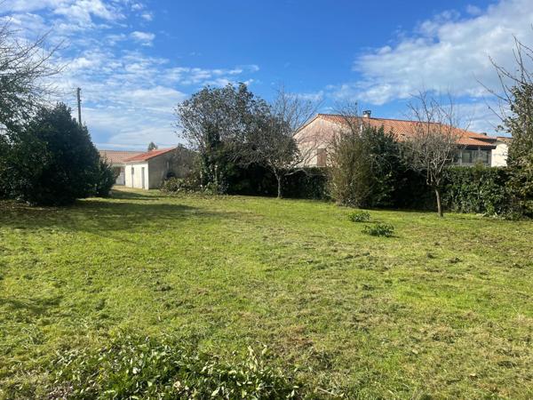 Terrain constructible de 527 m² avec CU