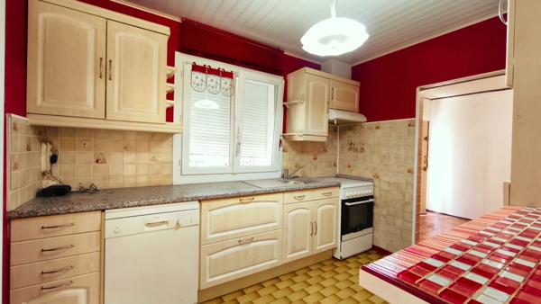 Maison de 76.83 m² - 3 chambres avec véranda et garage de 15,83m² – Terrain de 782 m² – DPE D