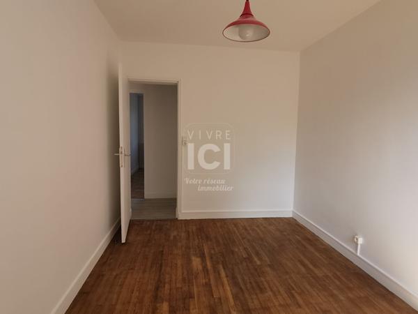 Appartement 4 pièces - 76.92 m² à Saint Sébastien Sur Loire avec cave et parking