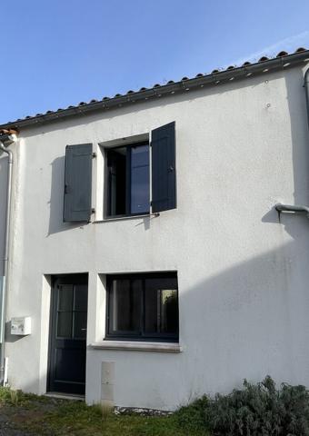 Maison Centre Bourg de SALLES-SUR-MER