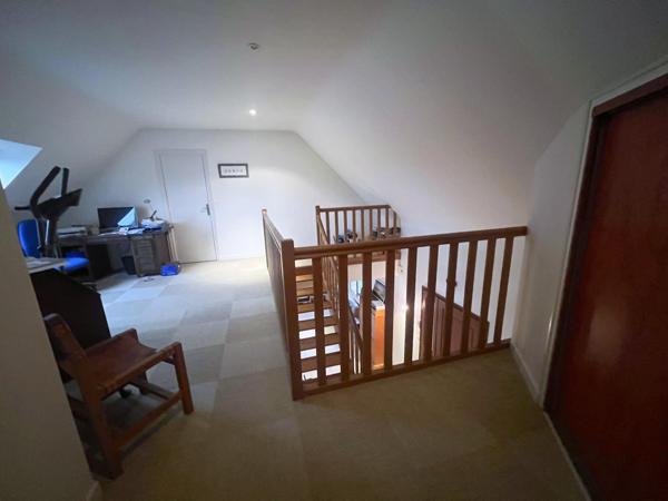 Maison de famille située à quimper avec sous sol et garage