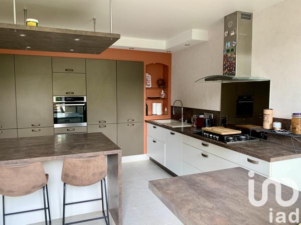 Maison à vendre 7 pièces 198 m² Fouchères