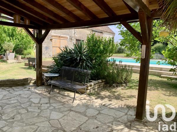 Maison à vendre 7 pièces 198 m² Fouchères