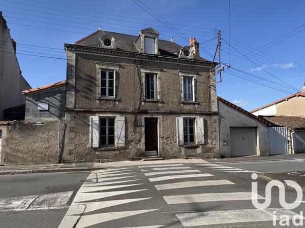 Maison à vendre 5 pièces 150 m² Parthenay
