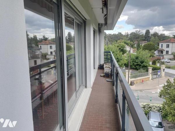 Appartement 5 pièces 116 m² garage cave parking