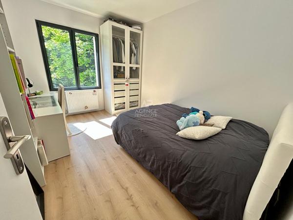 Maison Poissy 180 m2 en bordure de forêt de Saint Germain en Laye €749 000 ** - Référence 9191