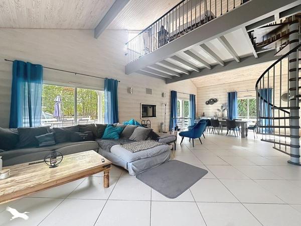 Maison 599 500 € Hourtin 5 p 163 m² DPE C