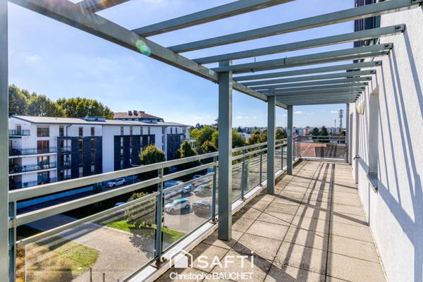 Appartement 3/4P en duplex avec terrasse à Bourg