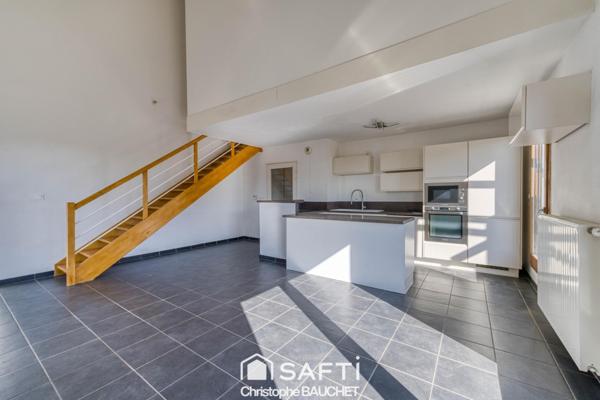 Appartement 3/4P en duplex avec terrasse à Bourg