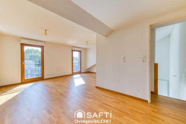Appartement 3/4P en duplex avec terrasse à Bourg