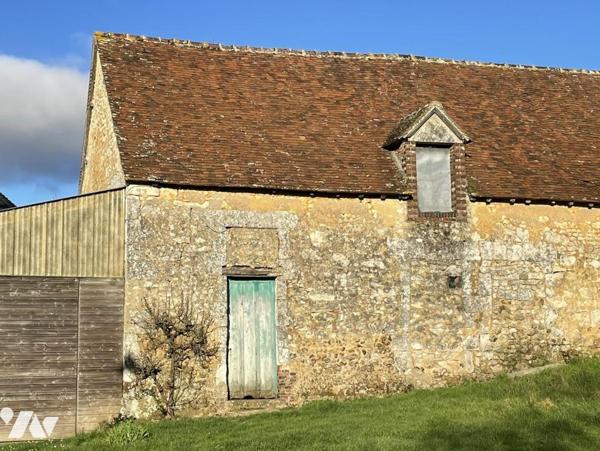 MAISON ANCIENNE AVEC TRAVAUX - VUE SUR LA CAMPAGNE