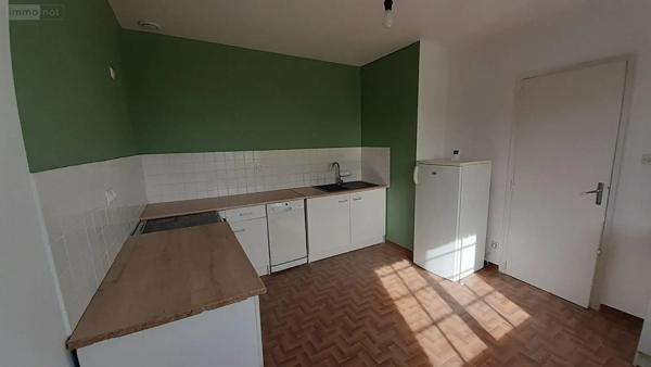 Location - Maison Val-d'Izé 35450 4 pièces 95 m 2 1350 m 2