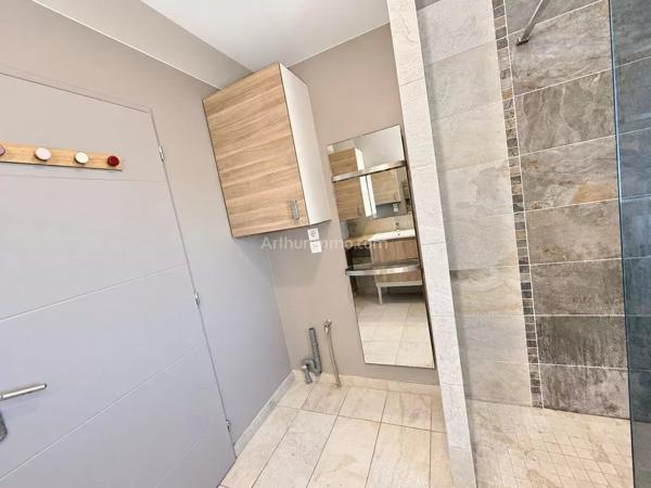 Vente                                                      Maison de village
                        
                     4 pièces                      83 m2                     à Viviers-du-Lac