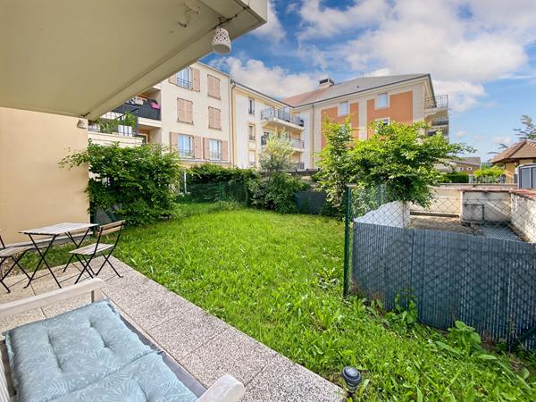 Appartement Vaureal F4 avec 3 chambres et jardin
