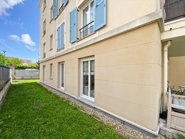 Appartement Vaureal F4 avec 3 chambres et jardin