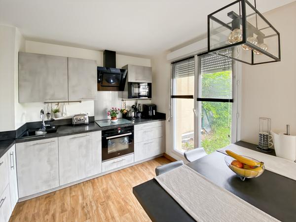 Appartement Vaureal F4 avec 3 chambres et jardin