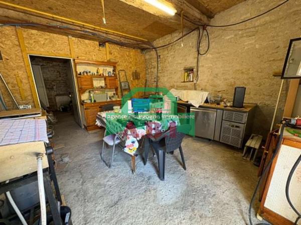 58, ancien corps de Ferme indépendant - grand potentiel sur 1515m² de terrain.