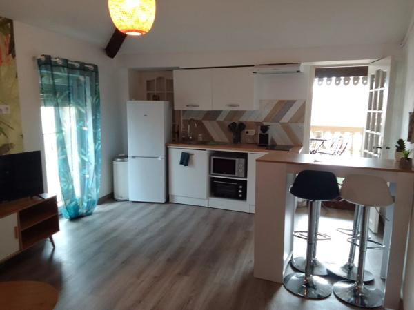 Location                                                      Appartement
                        
                     3 pièces                      45 m2                     à Perpignan