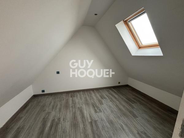 MAISON À LOUER DE 5 PIÈCES DE 74,00 M²