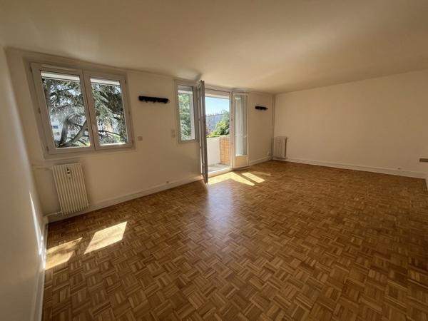 Appartement à louer 1 250 € CC Eaubonne 4 p 65 m² DPE C