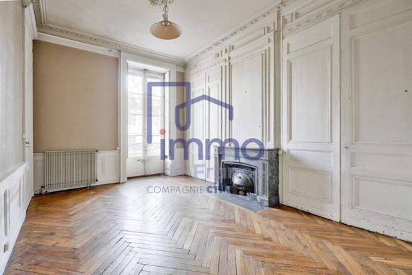 Lyon 2  Appartement d'exception au charme de l'ancien