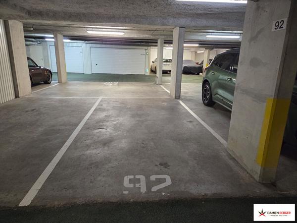 Place de parking en sous-sol, vieux port. La rochelle