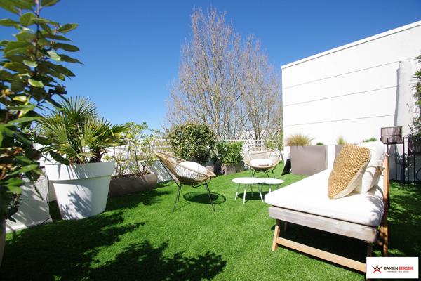 Superbe appt T3 avec grande terrasse en dernier étage. La rochelle