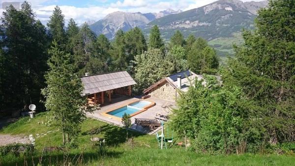 Achat - Maison Baratier 05200 7 pièces 130 m 2 50000 m 2