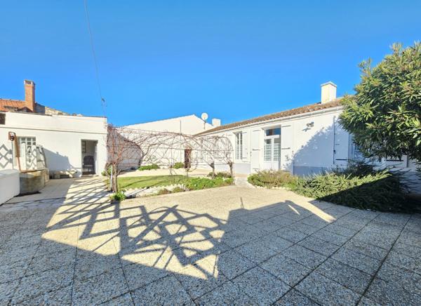 À vendre – Maison de plain-pied à 100 mètres de la mer – La Cotinière (Saint-Pierre-d’Oléron)