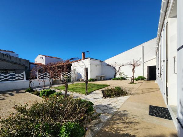 À vendre – Maison de plain-pied à 100 mètres de la mer – La Cotinière (Saint-Pierre-d’Oléron)