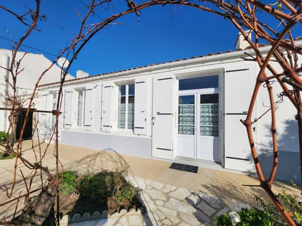 À vendre – Maison de plain-pied à 100 mètres de la mer – La Cotinière (Saint-Pierre-d’Oléron)