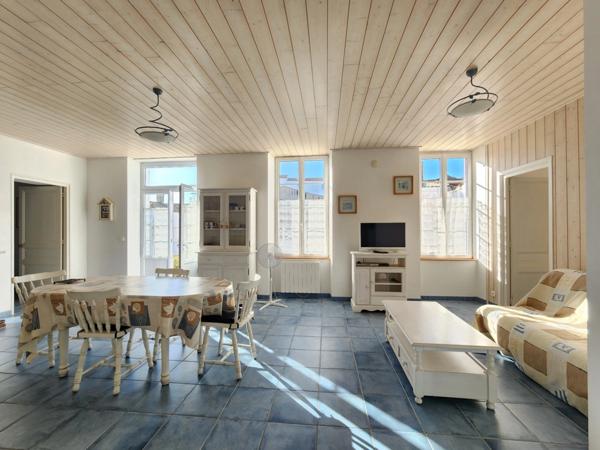 À vendre – Maison de plain-pied à 100 mètres de la mer – La Cotinière (Saint-Pierre-d’Oléron)