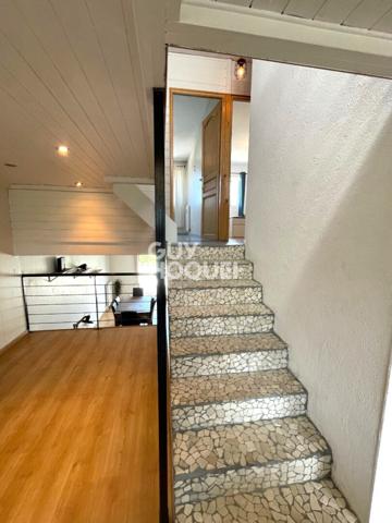 APPARTEMENT À VENDRE DE 5 PIÈCES DE 101,83 M²