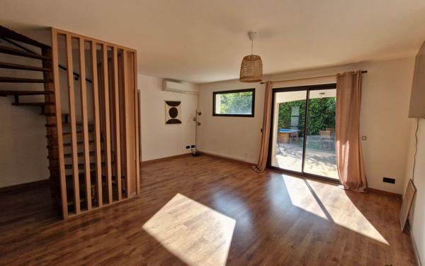 Maison à vendre    4 pièces •  Rochefort-du-Gard