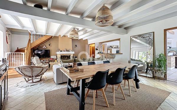 Maison à vendre    6 pièces • 206 m2 Chamboret