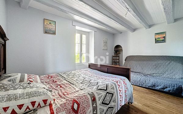 Maison à vendre    6 pièces • 206 m2 Chamboret