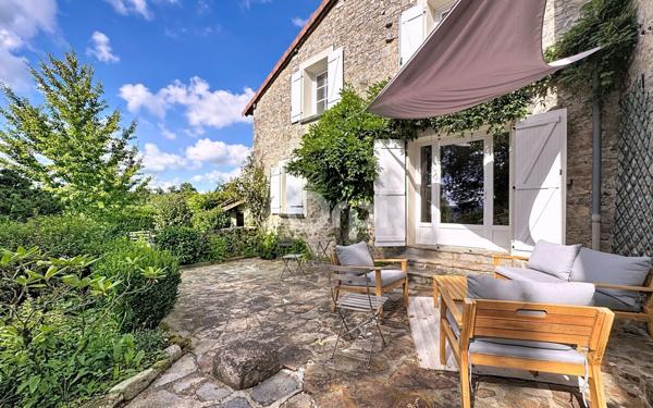 Maison à vendre    6 pièces • 206 m2 Chamboret