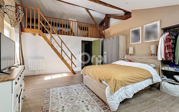 Maison à vendre    6 pièces • 206 m2 Chamboret