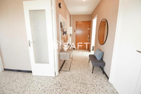 Appartement 4 Pièces de 91m² avec balcon ,parking et cave.
