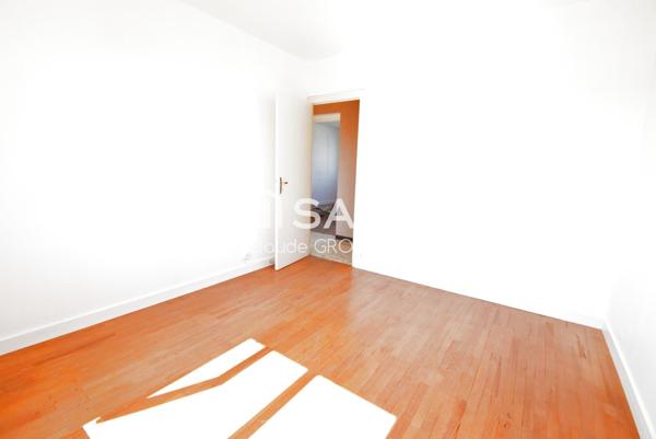 Appartement 4 Pièces de 91m² avec balcon ,parking et cave.