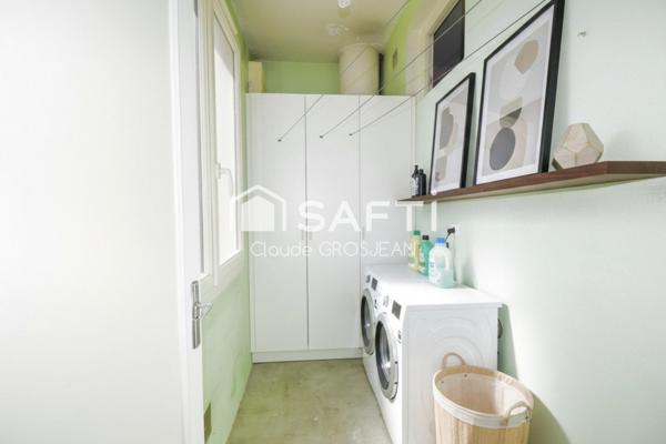 Appartement 4 Pièces de 91m² avec balcon ,parking et cave.
