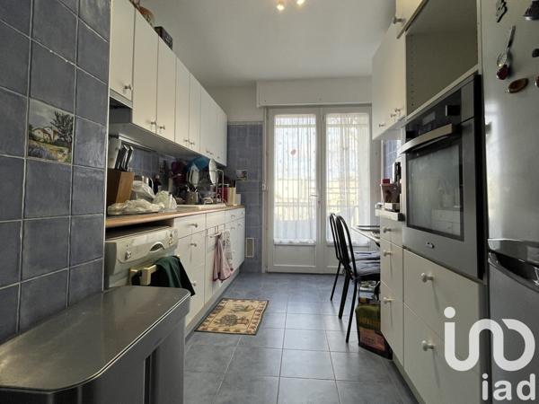 Appartement 3 pièces de 64 m² à Ris-Orangis (91130)