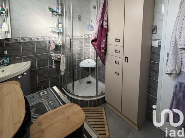 Appartement 3 pièces de 64 m² à Ris-Orangis (91130)