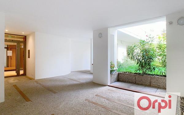 Appartement à vendre    4 pièces • 84,61 m2 Issy-les-Moulineaux